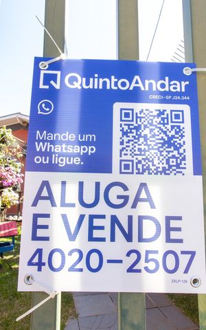 Casa à venda com 280m², 3 quartos e 4 vagas Casa à venda com 280m², 3 quartos e 4 vagasPlaca