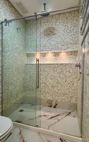 Apartamento à venda com 415m², 4 quartos e 3 vagas Apartamento à venda com 415m², 4 quartos e 3 vagasBanheiro social