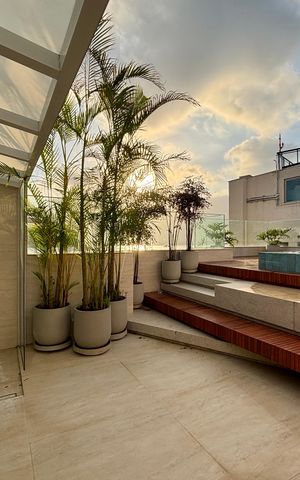 Apartamento à venda com 415m², 4 quartos e 3 vagas Apartamento à venda com 415m², 4 quartos e 3 vagasCobertura