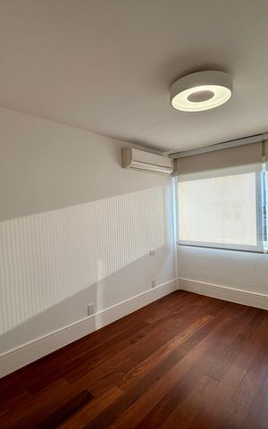Apartamento à venda com 415m², 4 quartos e 3 vagas Apartamento à venda com 415m², 4 quartos e 3 vagasSuíte 5
