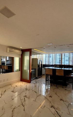 Apartamento à venda com 415m², 4 quartos e 3 vagas Apartamento à venda com 415m², 4 quartos e 3 vagasCorredores