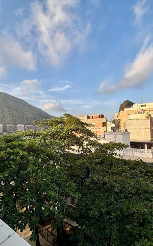 Apartamento à venda com 415m², 4 quartos e 3 vagas Apartamento à venda com 415m², 4 quartos e 3 vagasSala 2 - vista para a Lagoa