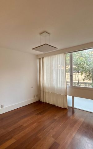 Apartamento à venda com 415m², 4 quartos e 3 vagas Apartamento à venda com 415m², 4 quartos e 3 vagasSuíte 3