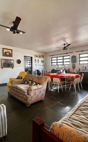 Casa à venda com 1710m², 4 quartos e sem vaga Casa à venda com 1710m², 4 quartos e sem vagaSala 2