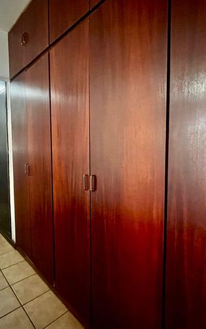 Casa à venda com 1710m², 4 quartos e sem vaga Casa à venda com 1710m², 4 quartos e sem vagaQuarto Suíte 4