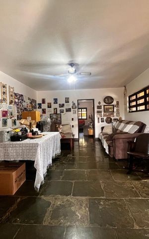 Casa à venda com 1710m², 4 quartos e sem vaga Casa à venda com 1710m², 4 quartos e sem vagaSala 1