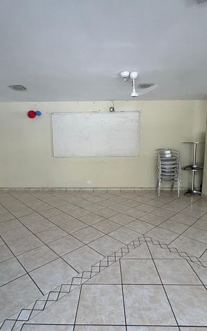 Apartamento à venda com 55m², 2 quartos e sem vagaÁrea comum - Salão de festas