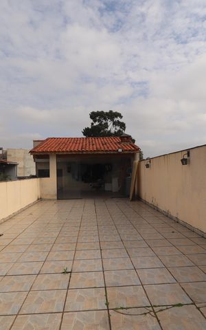 Casa para alugar com 189m², 4 quartos e 2 vagasQuintal