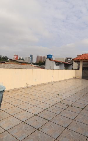 Casa para alugar com 189m², 4 quartos e 2 vagasQuintal