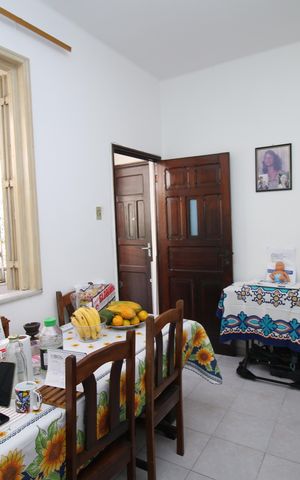Casa à venda com 120m², 1 quarto e sem vagaSala