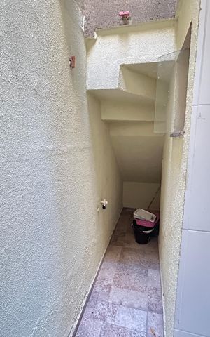 Casa para alugar com 80m², 3 quartos e 1 vagaÁrea de Serviço