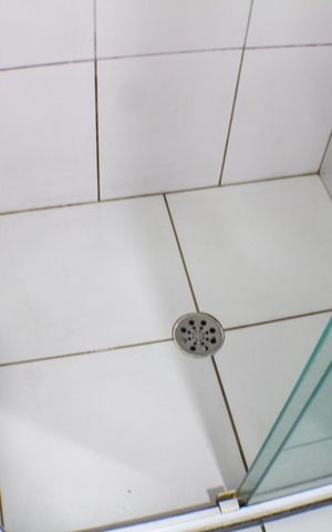Apartamento para alugar com 46m², 2 quartos e 1 vaga Apartamento para alugar com 46m², 2 quartos e 1 vagaBanheiro
