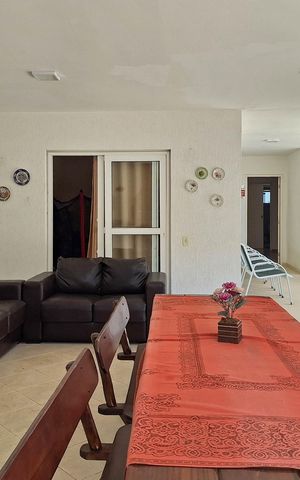 Casa de condomínio à venda com 483m², 7 quartos e 4 vagas Casa de condomínio à venda com 483m², 7 quartos e 4 vagasÁrea comum