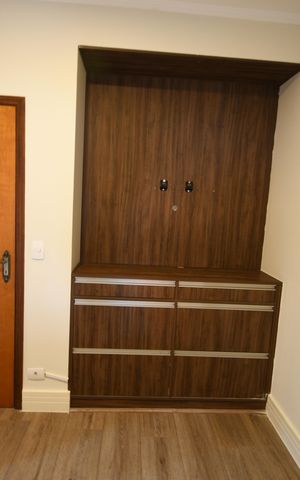 Casa de condomínio à venda com 130m², 3 quartos e 8 vagasSuíte