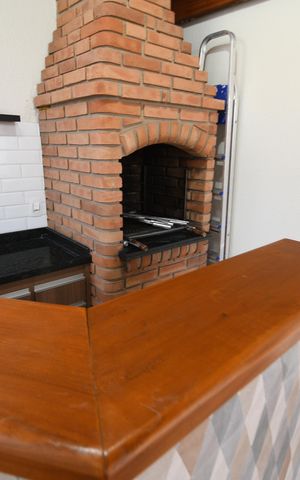 Casa de condomínio à venda com 130m², 3 quartos e 8 vagasVaranda gourmet