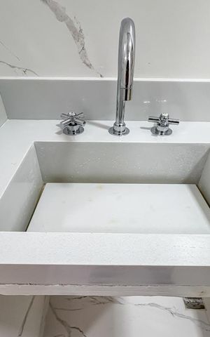Apartamento à venda com 144m², 2 quartos e 2 vagas Apartamento à venda com 144m², 2 quartos e 2 vagasBanheiro da Suíte 2