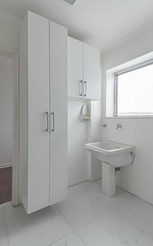 Apartamento para alugar com 114m², 3 quartos e 1 vagaÁrea de Serviço