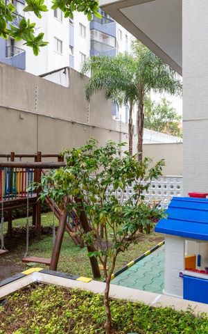 Apartamento à venda com 240m², 4 quartos e 4 vagasÁrea comum - Playground