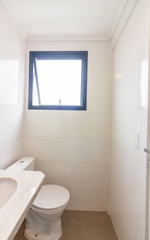 Apartamento à venda com 83m², 2 quartos e 2 vagas Apartamento à venda com 83m², 2 quartos e 2 vagasBanheiro da Suíte