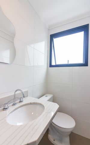 Apartamento à venda com 83m², 2 quartos e 2 vagas Apartamento à venda com 83m², 2 quartos e 2 vagasBanheiro da Suíte