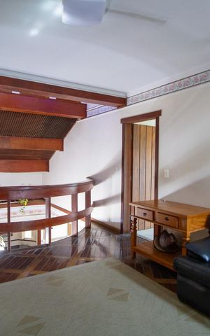 Casa para alugar com 589m², 5 quartos e 10 vagas Casa para alugar com 589m², 5 quartos e 10 vagasSala de TV