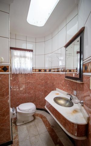 Casa para alugar com 589m², 5 quartos e 10 vagas Casa para alugar com 589m², 5 quartos e 10 vagasLavabo