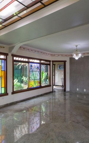 Casa para alugar com 589m², 5 quartos e 10 vagas Casa para alugar com 589m², 5 quartos e 10 vagasSala