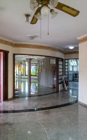 Casa para alugar com 589m², 5 quartos e 10 vagas Casa para alugar com 589m², 5 quartos e 10 vagasSala 2