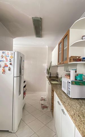 Casa à venda com 156m², 3 quartos e sem vaga Casa à venda com 156m², 3 quartos e sem vagaCozinha