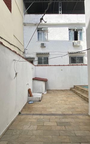 Casa à venda com 156m², 3 quartos e sem vaga Casa à venda com 156m², 3 quartos e sem vagaÁrea Externa