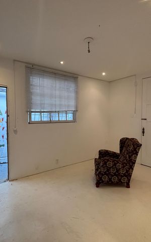 Casa à venda com 262m², 6 quartos e 2 vagas Casa à venda com 262m², 6 quartos e 2 vagasSala 2