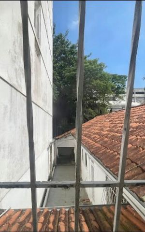Casa à venda com 262m², 6 quartos e 2 vagas Casa à venda com 262m², 6 quartos e 2 vagasQuarto 2 - vista