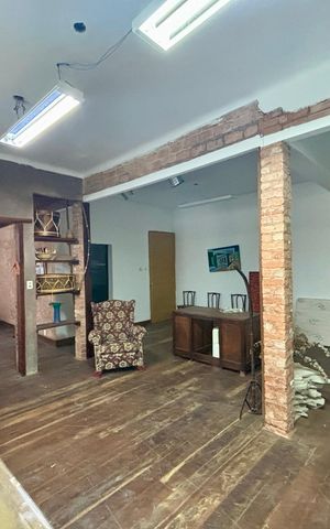 Casa à venda com 262m², 6 quartos e 2 vagas Casa à venda com 262m², 6 quartos e 2 vagasSala 1