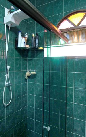 Casa à venda com 448m², 6 quartos e 2 vagasCasa 1 - Banheiro 2