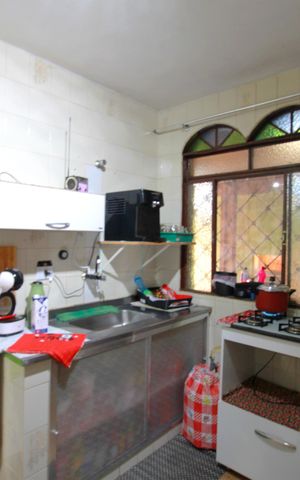 Casa à venda com 448m², 6 quartos e 2 vagasCasa 2 - Cozinha