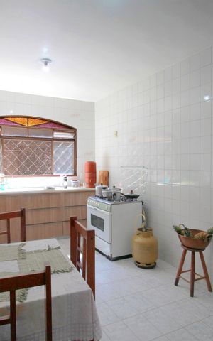 Casa à venda com 448m², 6 quartos e 2 vagasCasa 1 - Cozinha