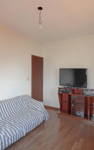 Casa à venda com 448m², 6 quartos e 2 vagasCasa 1 - Quarto 1
