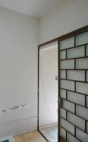 Casa à venda com 448m², 6 quartos e 2 vagasCasa 1 - Quarto de Serviço