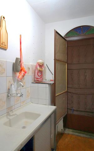 Casa à venda com 448m², 6 quartos e 2 vagasCasa 2 - Área de Serviço