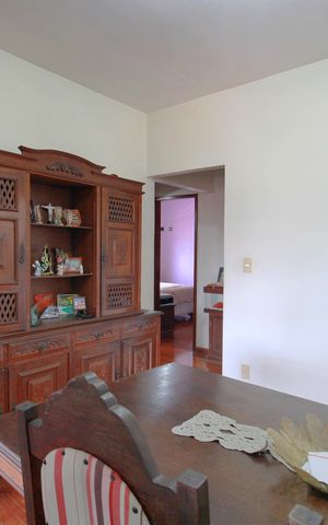 Casa à venda com 448m², 6 quartos e 2 vagasCasa 1 - Sala de Jantar