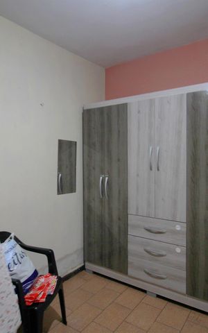 Casa à venda com 448m², 6 quartos e 2 vagasCasa 2 - Quarto de Serviço