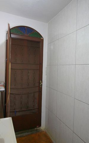 Casa à venda com 448m², 6 quartos e 2 vagasCasa 2 - Área de Serviço