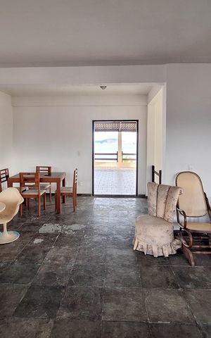 Casa à venda com 650m², 4 quartos e 10 vagas Casa à venda com 650m², 4 quartos e 10 vagasSala 2