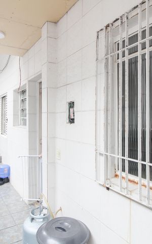 Casa à venda com 233m², 2 quartos e 10 vagas Casa à venda com 233m², 2 quartos e 10 vagasÁrea de Serviço e Acesso à Área Gourmet