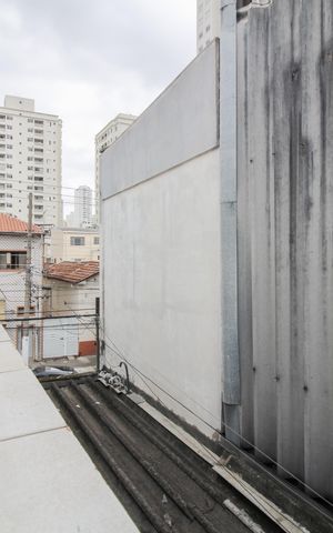 Casa à venda com 233m², 2 quartos e 10 vagas Casa à venda com 233m², 2 quartos e 10 vagasÁrea de Serviço e Acesso à Área Gourmet