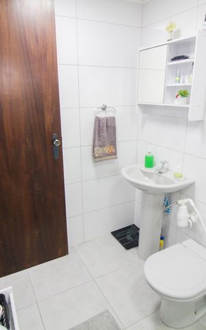 Casa à venda com 233m², 2 quartos e 10 vagas Casa à venda com 233m², 2 quartos e 10 vagasBanheiro - Suite 2