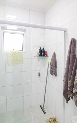 Casa à venda com 233m², 2 quartos e 10 vagas Casa à venda com 233m², 2 quartos e 10 vagasBanheiro - Suite 2