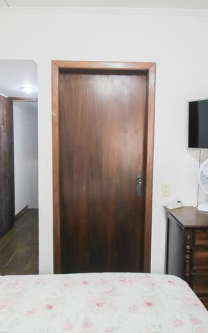 Casa à venda com 233m², 2 quartos e 10 vagas Casa à venda com 233m², 2 quartos e 10 vagasSuite