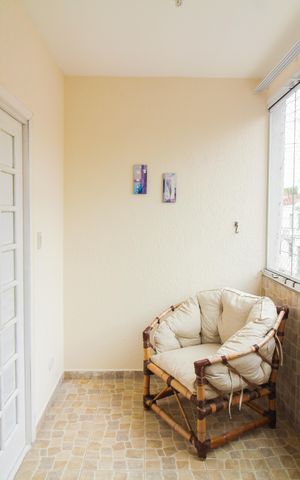 Casa à venda com 233m², 2 quartos e 10 vagas Casa à venda com 233m², 2 quartos e 10 vagasVaranda