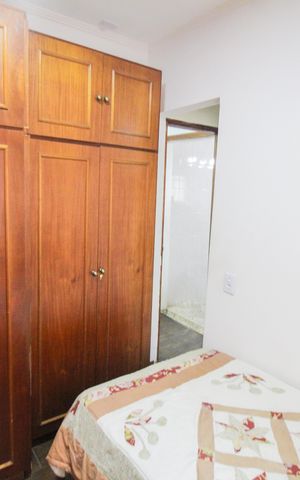 Casa à venda com 233m², 2 quartos e 10 vagas Casa à venda com 233m², 2 quartos e 10 vagasSuite 2